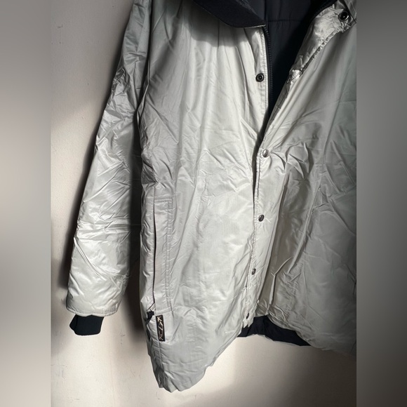 Kanuk winter coat size 2 - Picture 2 of 12